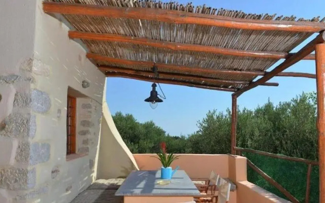 The Traditional Homes of Crete - Almond Tree Villas