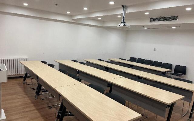 Hanting Hotel Tianjin Tanggu Foreign Commodities Market