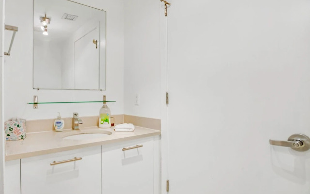 Spacious 3-Bedroom in the Heart Miami