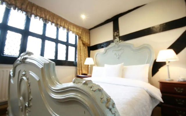Crown Hotel