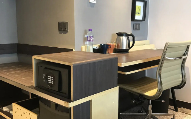 Camlux Hotel