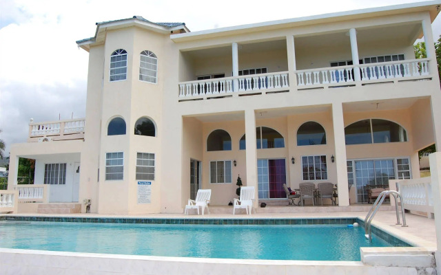 Celebrity Villa Jamaica