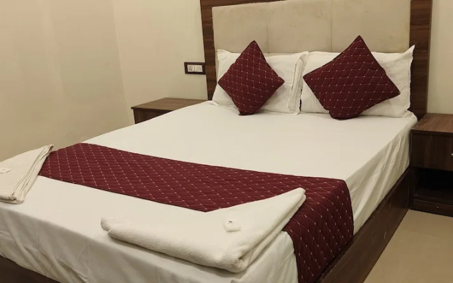 Hotel Blue Sky Residency
