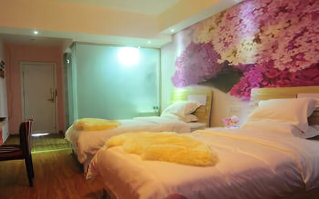 Zhangjiajie Landscape Love Theme Inn