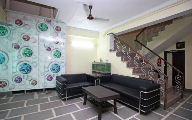 OYO 8927 US Executive Suites