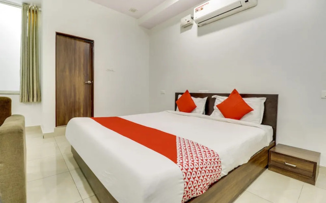 Oyo 6697 Hotel Green Lemon