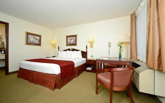 Best Western Village Inn