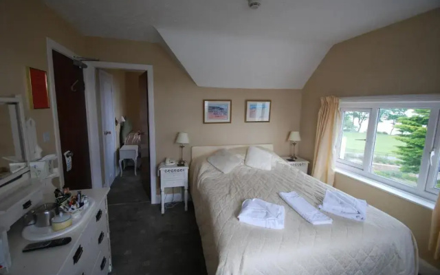 Headlands Hotel