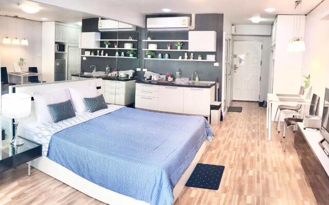 Cozy A at Nimman Studio Room in Condominium