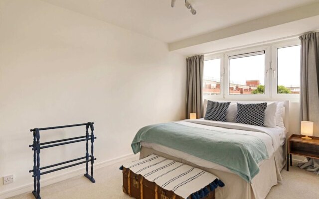 Stunning 1 Bedroom Apartment in Battersea