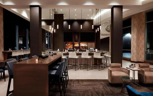 AC Hotel Cincinnati at The Banks