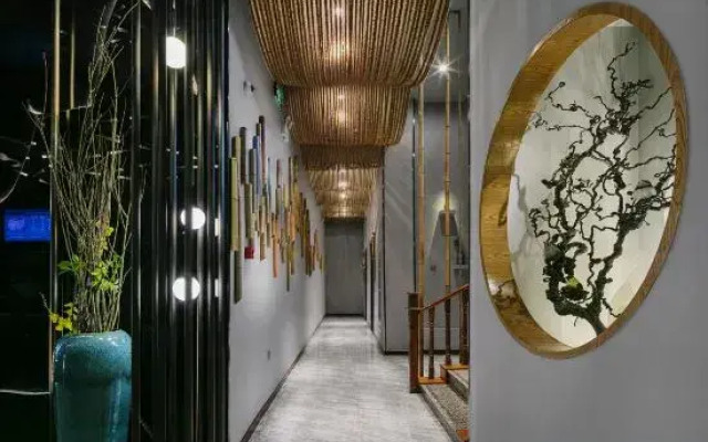 Yuanju Nashan Hotel (Zhengzhou Zhongyuan Wanda Tanshili Branch)