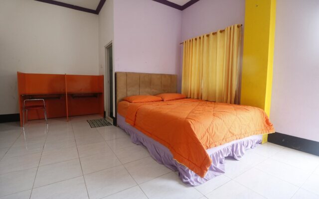 EMWEKA Guest House N Pavillion Balikpapan
