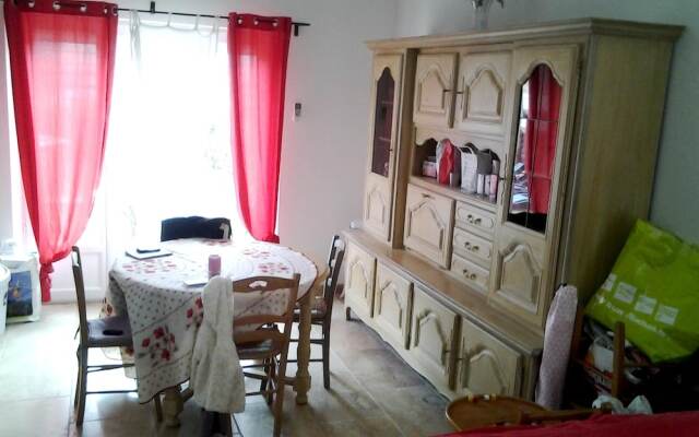 Villa With 3 Bedrooms in Saint-saturnin-lès-apt, With Wonderful Mounta