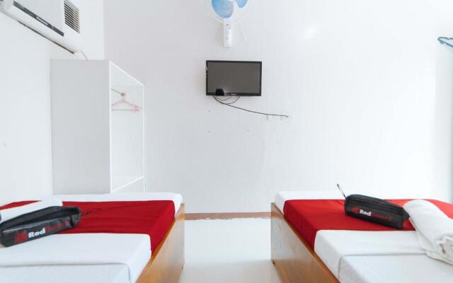 Reddoorz @ Old Buswang Road