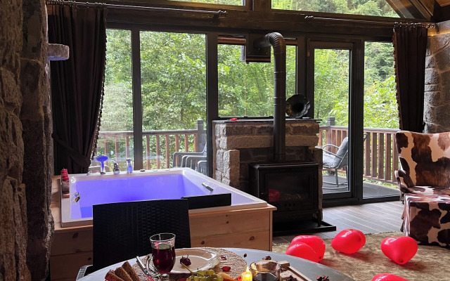 Ayder Vanak Stone Suites