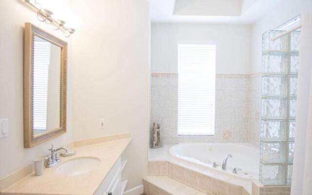 Shangri-La Boutique Bed & Breakfast