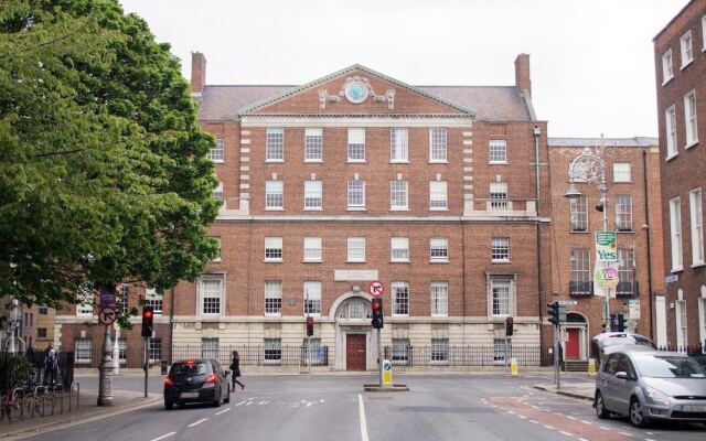 Central Dublin 2 Bedroom Flat