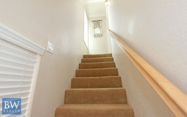31st St AB (68402)