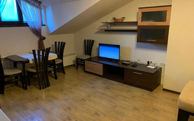 Apartments in Alexander complex