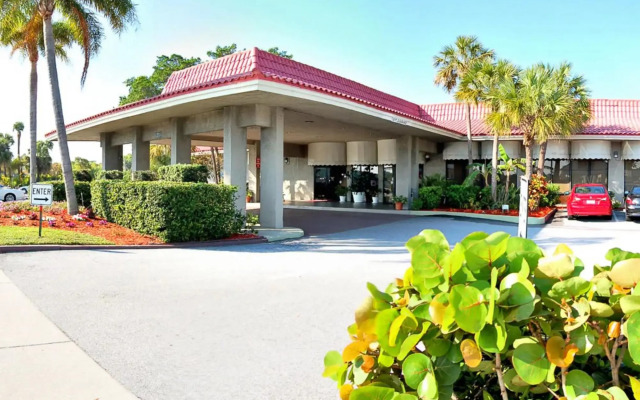 Ramada Stuart