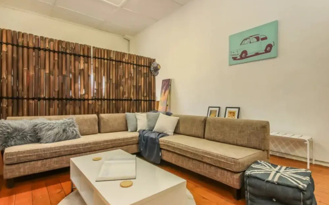 Unique 3 Bedroom Apartment In Woolloongabba