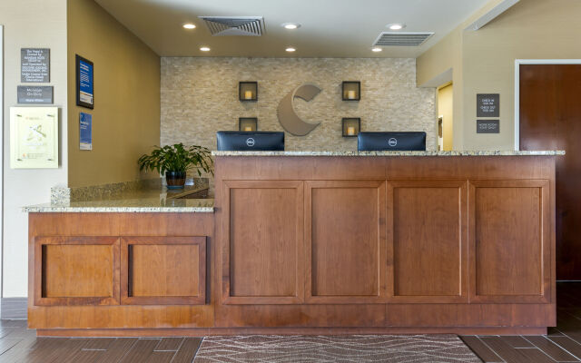 Quality Inn & Suites