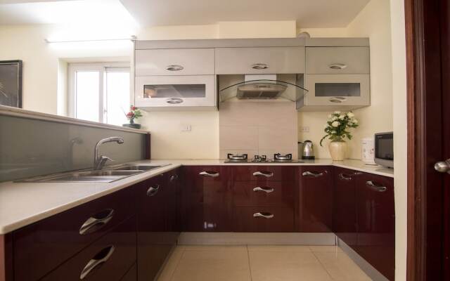 RedDoorz Plus near Benh Vien 108