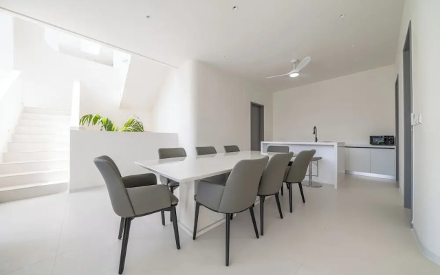 Pool villa with slide karaoke kitchen