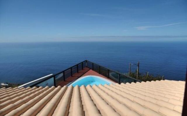 Top of The Cliff by OurMadeira