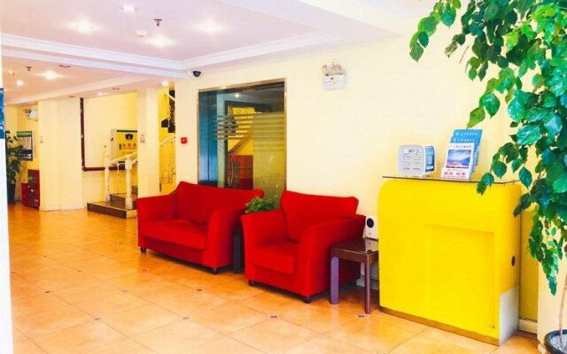 Home Inn Chongqing ShangQingSi