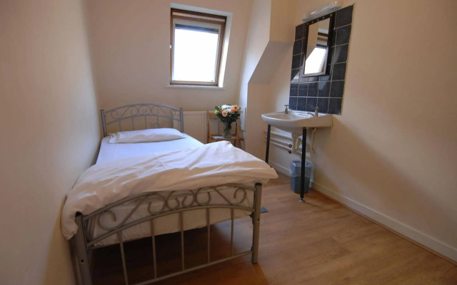 Barkston Rooms Earl's Court (formerly Londonears Hostel)