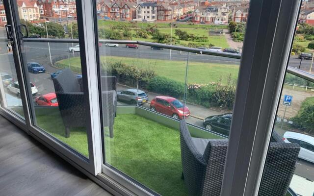 Willshaw Suites for families over 25 only