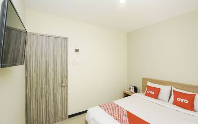 OYO 1091 Ace Business Hotel Galaxy Syariah