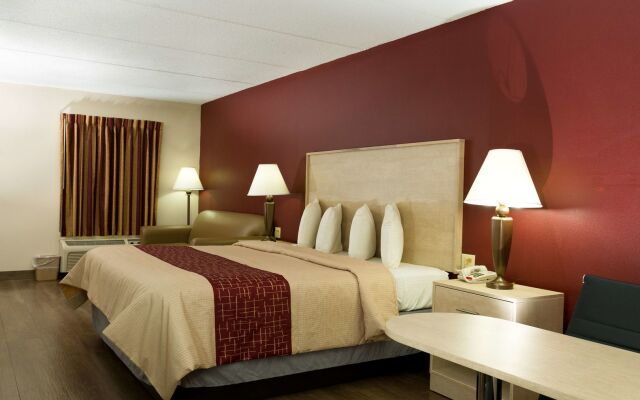 Red Roof Inn & Suites Pigeon Forge - Parkway