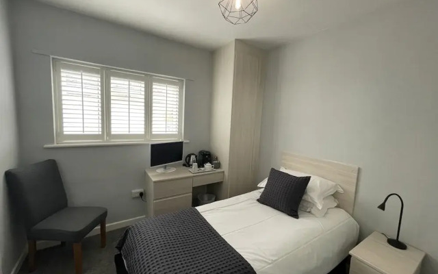 Grosvenor Lodge Guest House