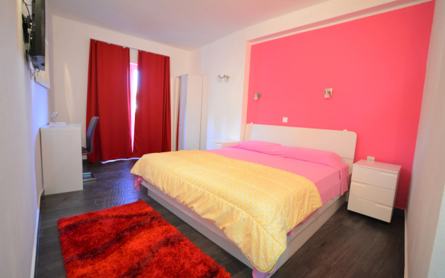 Villa Avantgarde B&B