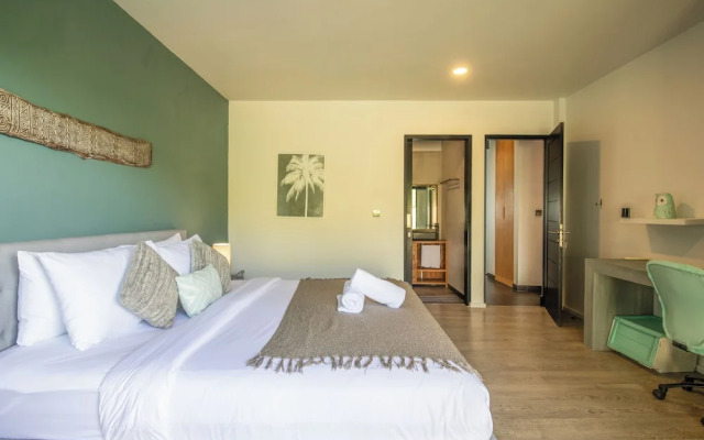 Luxurious 6BR Clifftop Villa, 5 Minutes to Bingin