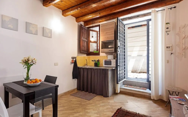 Palermo Palazzo Reale Modern Studio