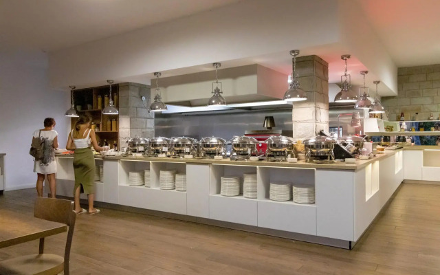 Cascadas Family Resort