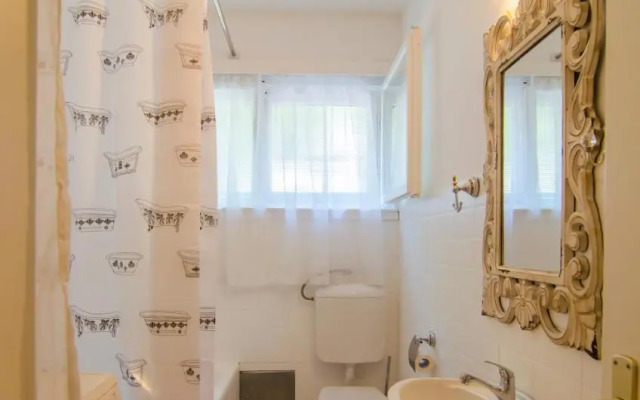 Turkish Tower Apartment