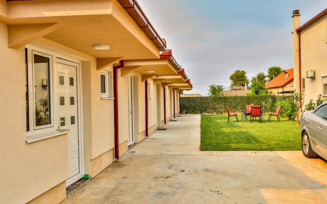 Simo apartments airport Podgorica