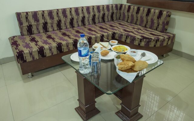 OYO 5738 Hotel Lords Inn