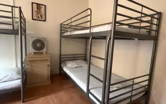 Emile Hostel