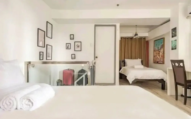 L1 Twin Bed Staycation in Bonifacio Global City