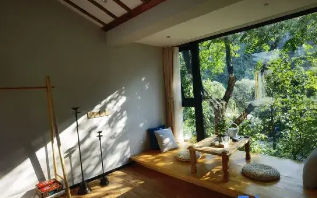 Youlanshan - Song - Homestay