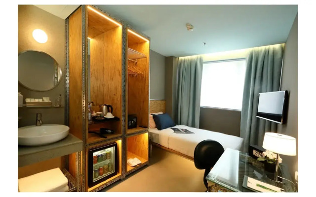 IND Hotel