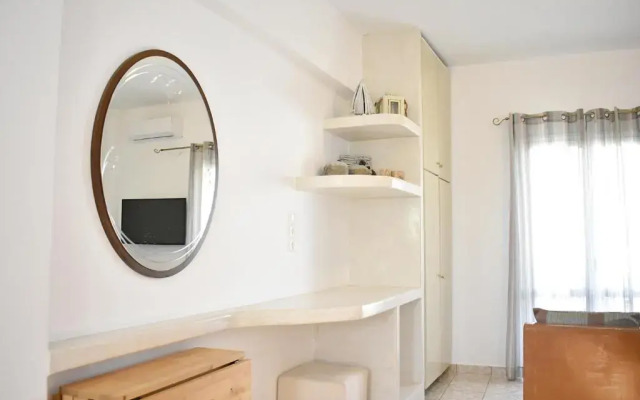 Tzamaros Studios Kythnos