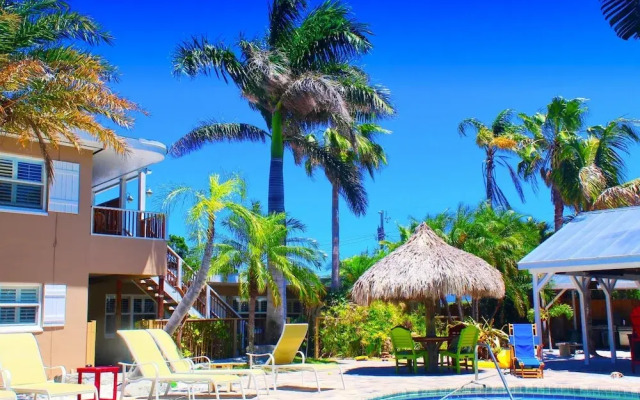 Coconut Grove Beach Resort Suite 3