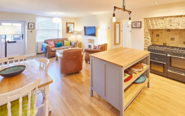 Host Stay The Old Dairy